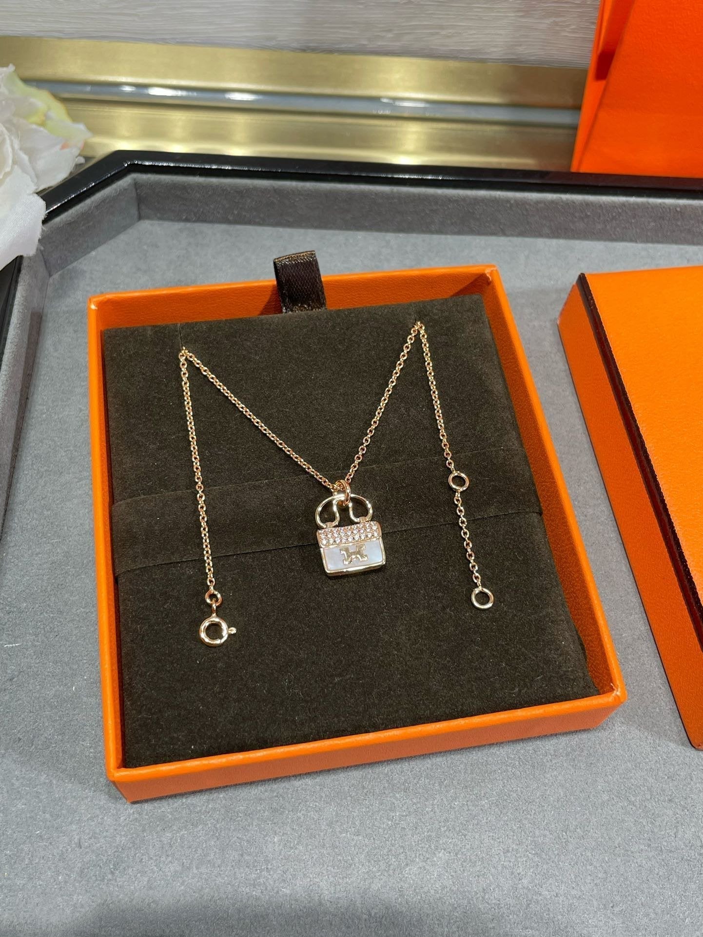 «Dream» CIRCE MOISSANITE ANHÄNGERKETTE GOLD