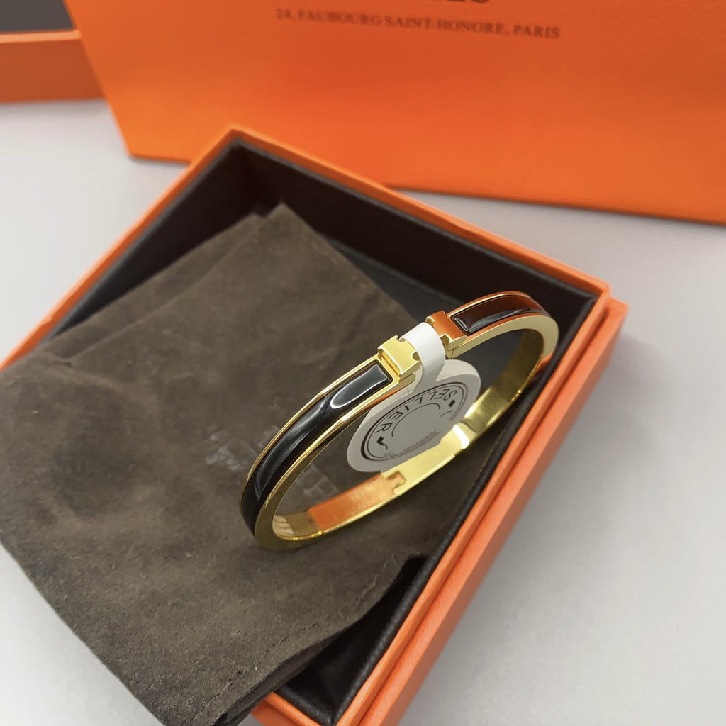 「ドリーム」クラシック HM クリック ブラック 8MM エナメルブレスレット