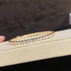 „Dream“BEE LOVE GOLD ARMREIF VOLLEDELSTEIN