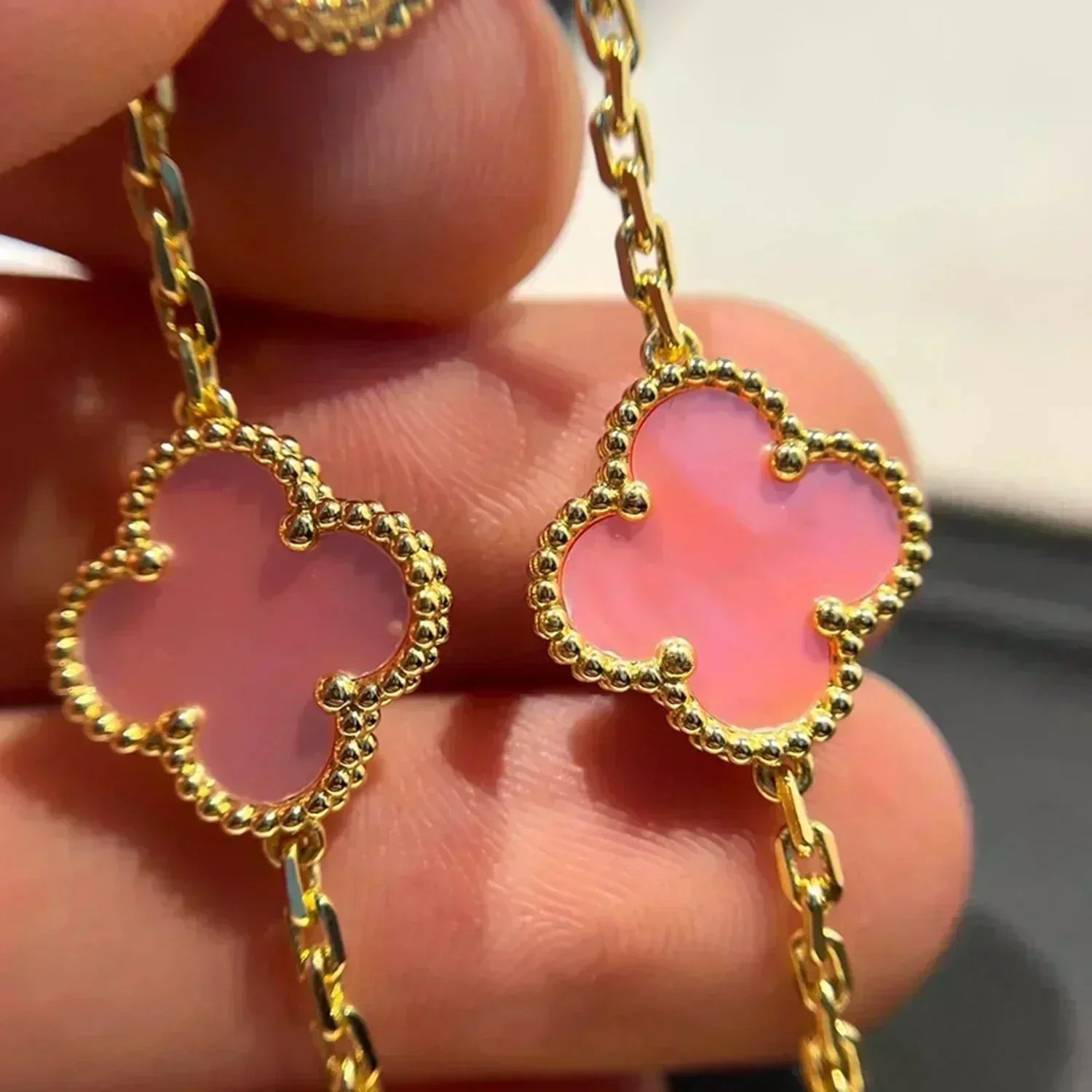 [Dream]Neue ROSA PERLMUTT-ARMBANDKOLLEKTION MIT KLEEBÄTTERN (5 MOTIVE)