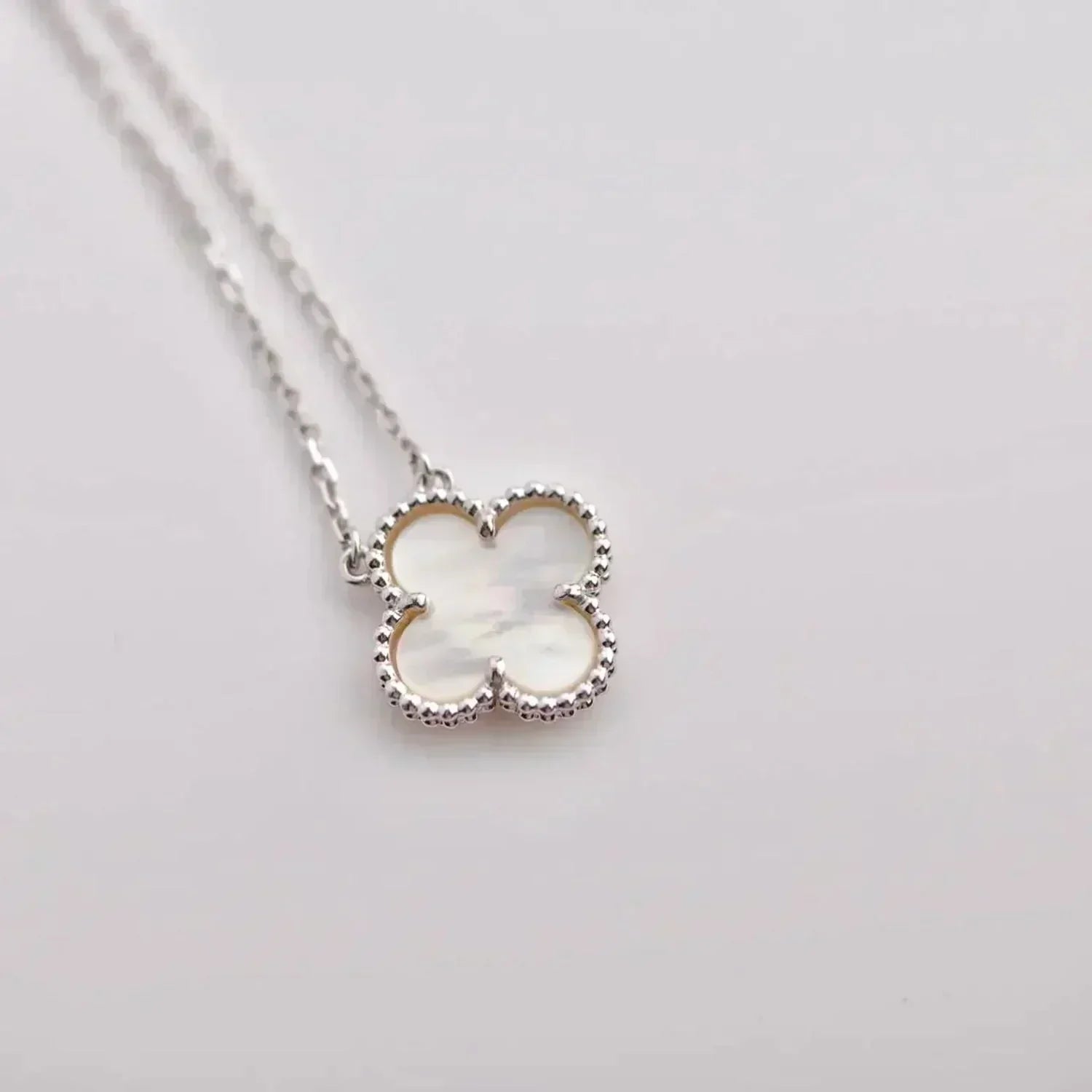 ¡®Dream¡¯CLOVER  15MM WHITE MOTHER-OF-PEARL SILVER