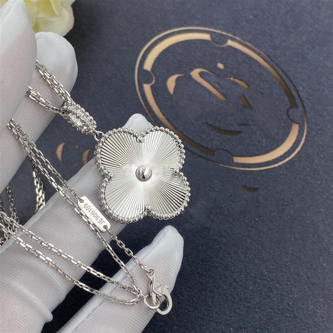 ¡®Dream¡¯CLOVER 25MM SILBERNE GROSSE KLEEHALSKETTE