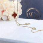 "Traum"CLOVER CARNELIAN EINZELBLUMENARMBAND