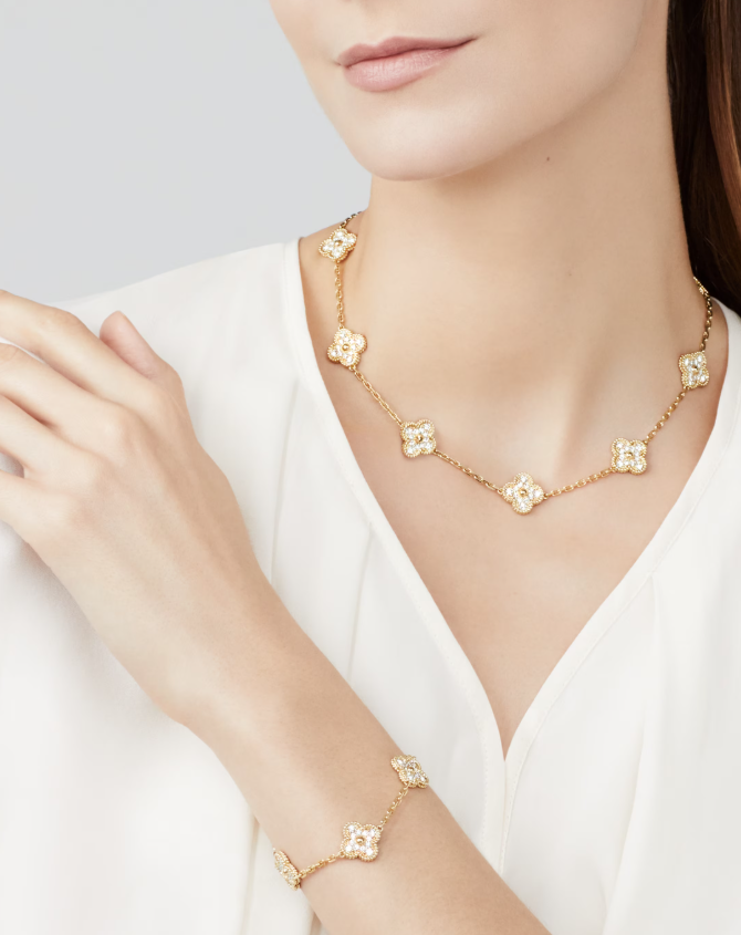 [¡®Dream¡¯]CLOVER 10 MOTIVE VOLL BESETZTE DIAMANTENHALSKETTE
